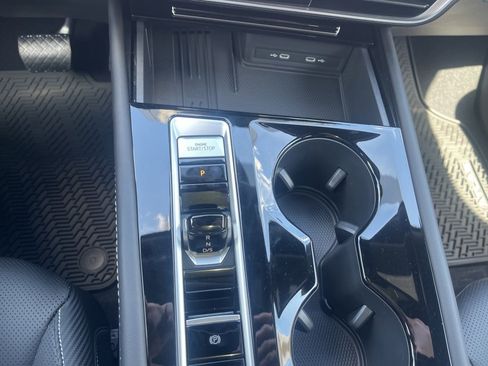 New 2025 Volkswagen Atlas Cross Sport SE image 11