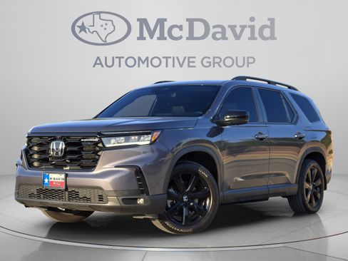 Used 2025 Honda Pilot Black Edition image 1