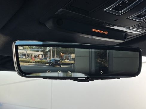 New 2025 Land Rover Defender 110 V8 image 46