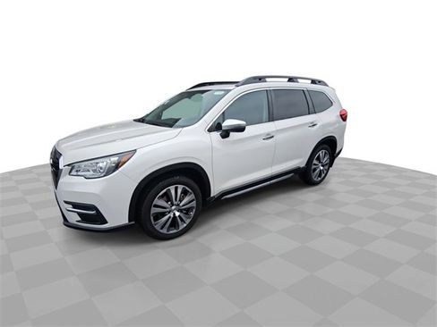 Used 2020 Subaru Ascent Touring image 4