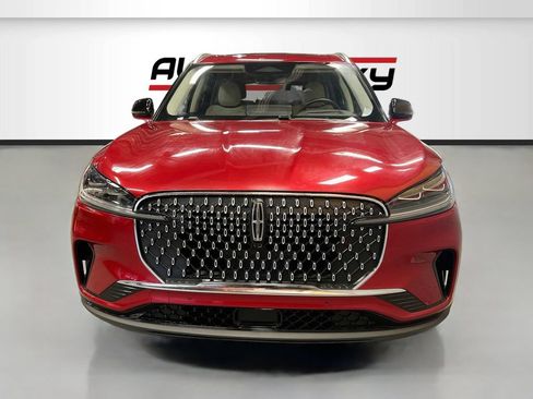 Used 2025 Lincoln Aviator Reserve w/ Equipment Group 201A AWD/4WD image 2