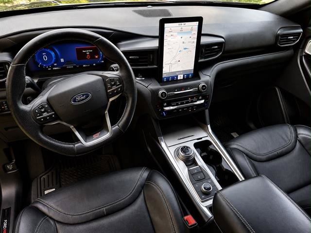 Used 2020 Ford Explorer ST w/ Premium Technology Package AWD/4WD image 14