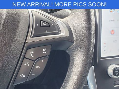 Used 2022 Ford Edge Titanium image 15
