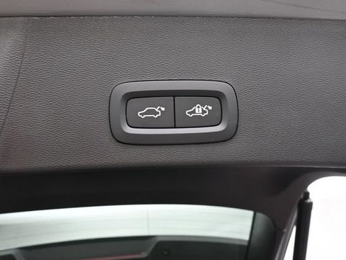 Used 2026 Volvo XC40 B5 Plus AWD/4WD image 30