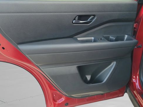 Certified 2023 Nissan Pathfinder SV image 12