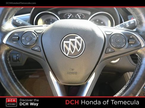 Used 2019 Buick Envision Essence image 9