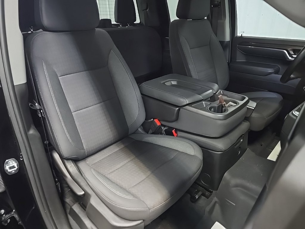 Used 2023 Chevrolet Silverado 1500 RST AWD/4WD image 14