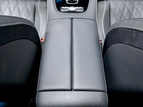 Used 2024 Mercedes-Benz Maybach GLS 600 4MATIC image 37
