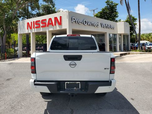 Certified 2023 Nissan Frontier SV w/ SV Convenience Package image 5