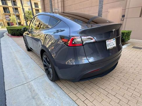 Used 2024 Tesla Model Y Performance AWD/4WD image 5