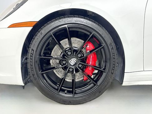 Certified 2024 Porsche 911 Carrera 4S w/ Premium Package AWD/4WD image 38