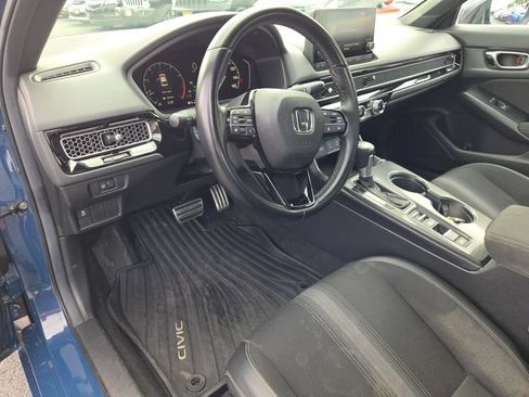 Used 2025 Honda Civic Sport image 25