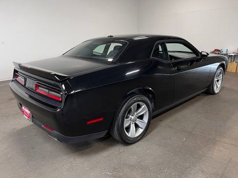Used 2021 Dodge Challenger SXT RWD image 3