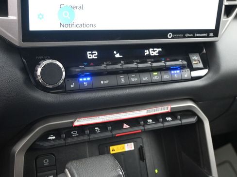 Used 2022 Toyota Tundra Limited image 18