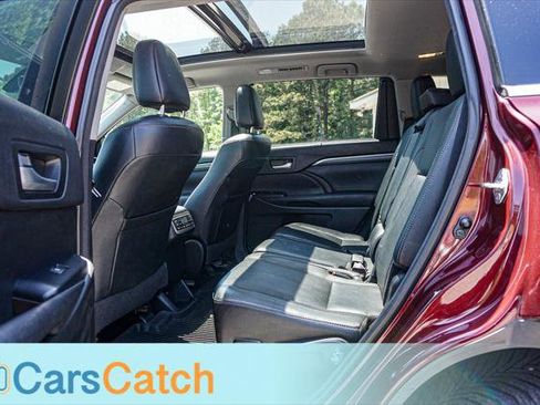 Used 2017 Toyota Highlander Limited Platinum image 22