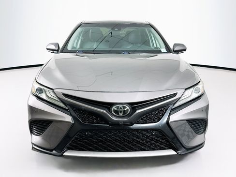 Used 2018 Toyota Camry XSE w/ Driver Assist Package image 2