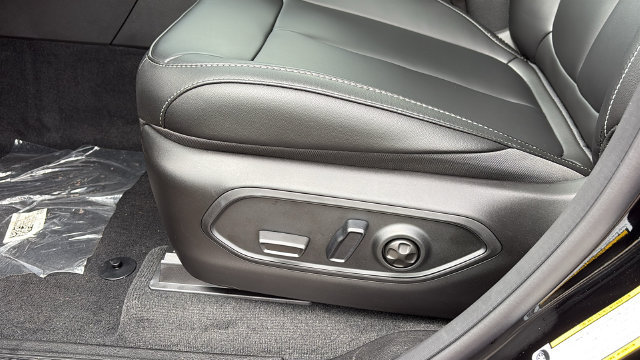 New 2027 Jeep Grand Cherokee Limited AWD/4WD image 10
