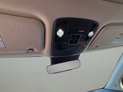 Used 2024 Kia Carnival SX Prestige image 28