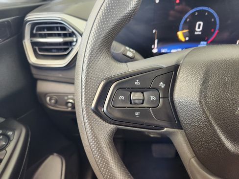 Certified 2025 Chevrolet TrailBlazer LT AWD/4WD image 30