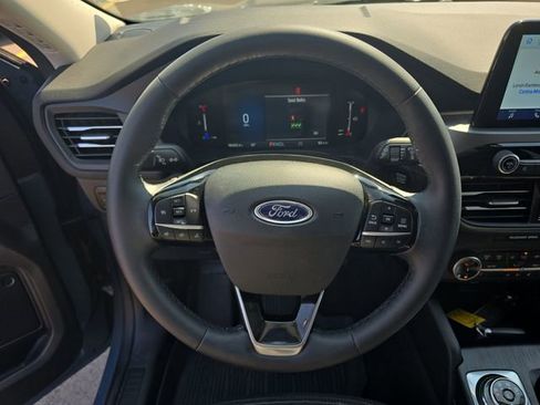 Certified 2023 Ford Escape Active AWD/4WD image 17