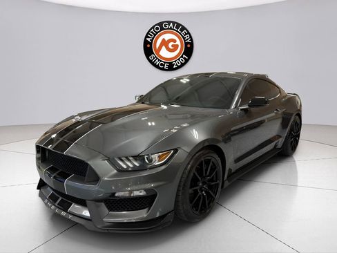 Used 2017 Ford Mustang Shelby GT350 RWD image 3