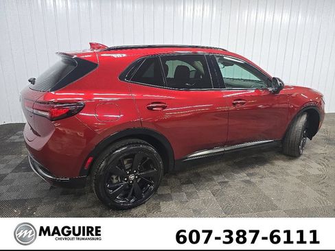 Used 2022 Buick Envision Essence w/ Sport Touring Package AWD/4WD image 3