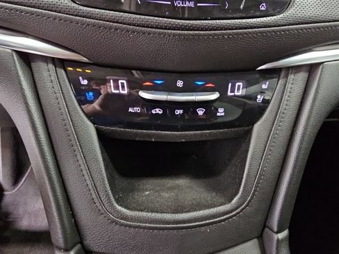 Used 2018 Cadillac XT5 Premium Luxury AWD/4WD image 19