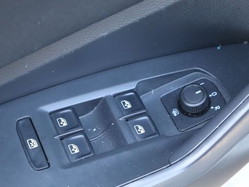 Used 2020 Volkswagen Jetta R-Line FWD image 19
