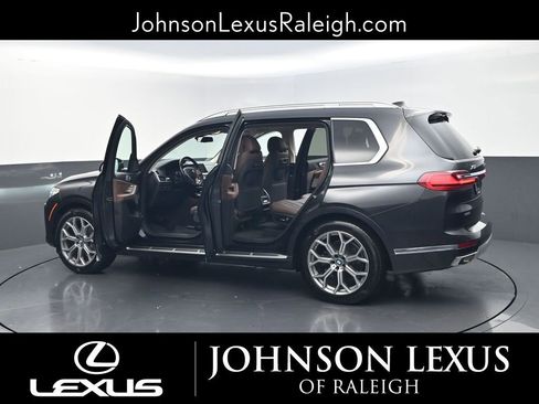 Used 2020 BMW X7 xDrive40i w/ Cold Weather Package image 38