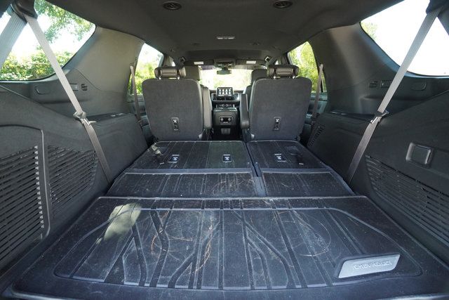 Used 2021 Chevrolet Tahoe Z71 AWD/4WD image 29