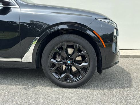 Certified 2023 BMW X7 xDrive40i w/ Premium Package image 8