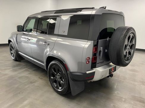 Used 2020 Land Rover Defender 110 HSE image 4