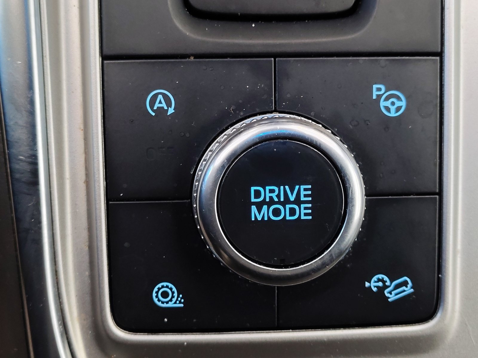 Used 2020 Ford Explorer Platinum w/ Premium Technology Package AWD/4WD image 38
