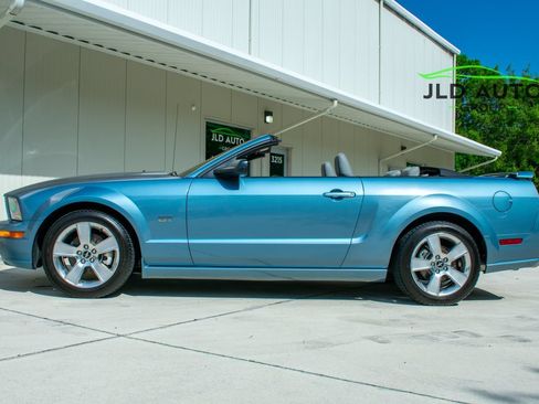 Used 2007 Ford Mustang GT RWD image 4
