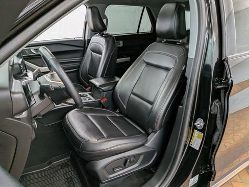 Certified 2023 Ford Explorer XLT w/ Equipment Group 202A AWD/4WD image 12