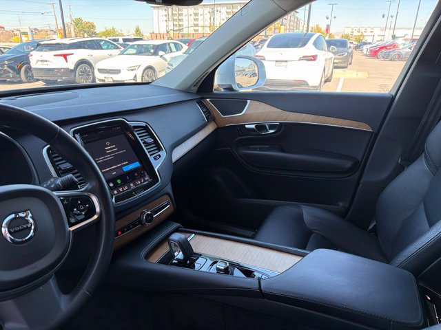 Used 2023 Volvo XC90 B5 Plus AWD/4WD image 23