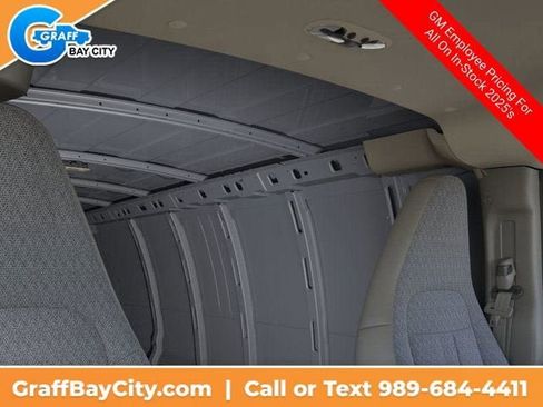 New 2025 Chevrolet Express 3500 Extended image 24