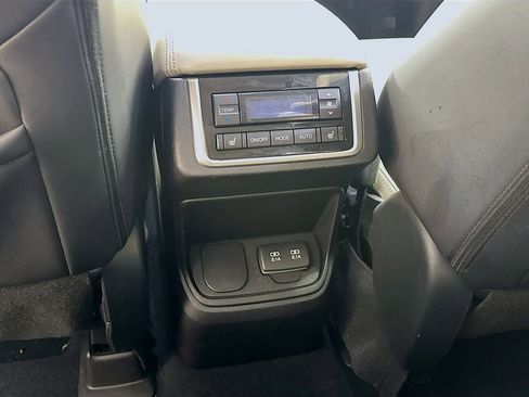 Used 2019 Subaru Ascent Limited image 23