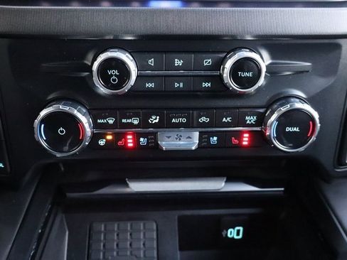 Used 2024 Ford F350 Platinum image 10