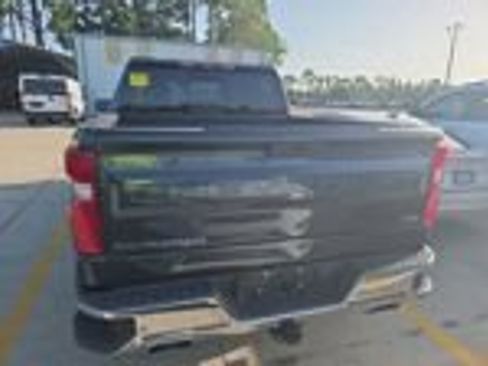 Used 2022 Chevrolet Silverado 1500 LTZ w/ LTZ Premium Package AWD/4WD image 3