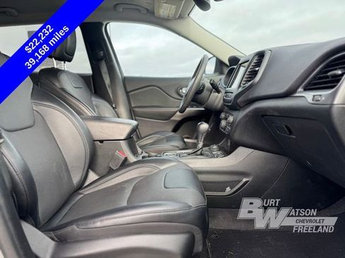 Used 2022 Jeep Cherokee Latitude Lux image 13