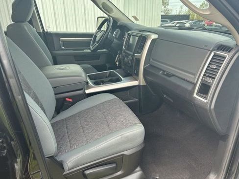 Used 2017 RAM 1500 Classic SLT w/ SLT Plus D￩cor Group AWD/4WD image 40