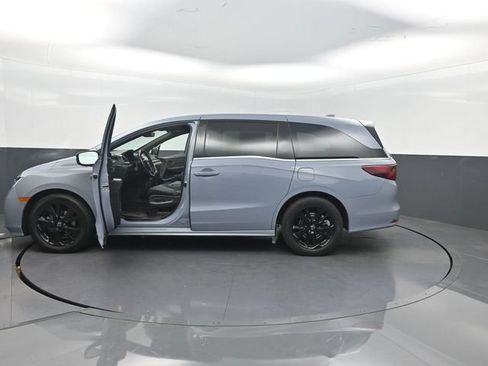 Used 2024 Honda Odyssey Sport image 37