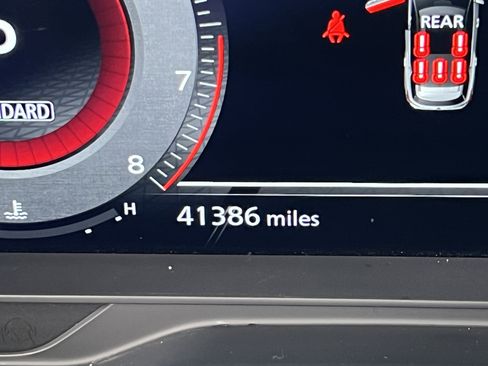 Used 2024 Nissan Pathfinder Platinum image 20