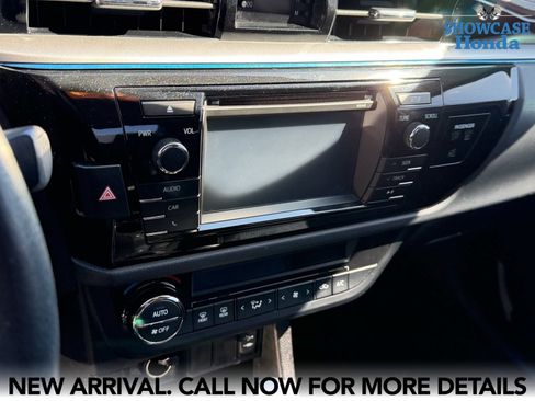 Used 2014 Toyota Corolla FWD image 9