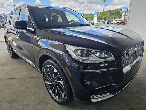 Used 2021 Lincoln Aviator Reserve w/ Equipment Group 201A AWD/4WD image 7