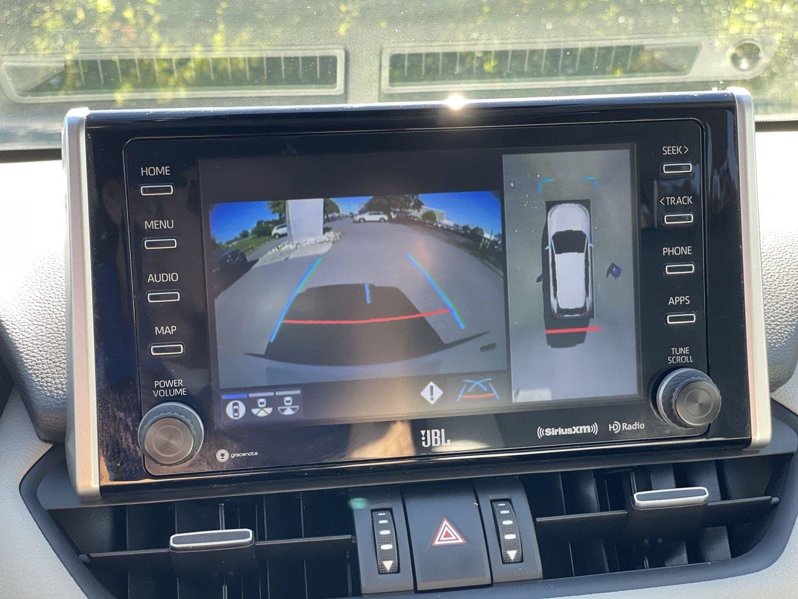 Used 2019 Toyota RAV4 Limited w/ Advanced Technology Package AWD/4WD image 17