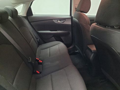 Used 2020 Kia Forte LXS FWD image 19