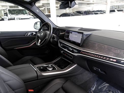 Used 2025 BMW X5 xDrive40i image 28