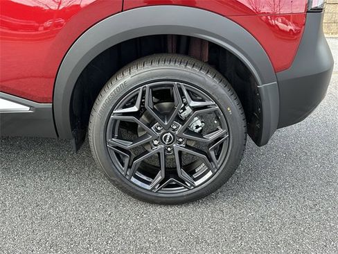 New 2026 Nissan Kicks SR image 14